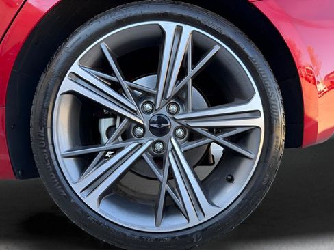 Used 2023 Genesis G70 2.0T image 26