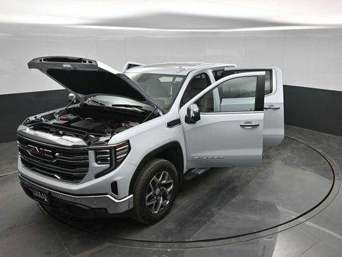 New 2026 GMC Sierra 1500 SLT w/ SLT Premium Plus Package image 39
