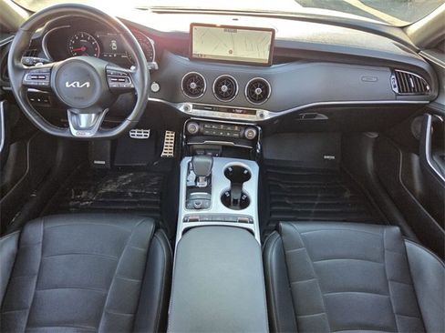 Used 2022 Kia Stinger GT2 image 11