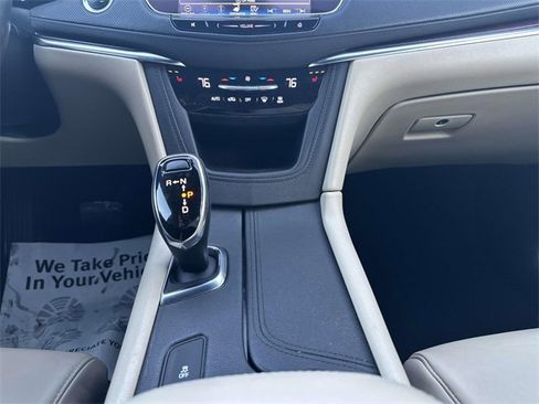 Used 2017 Cadillac XT5 Luxury w/ Driver Awareness Package image 47
