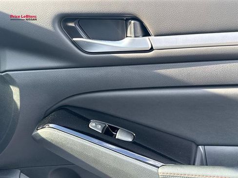 Certified 2025 Nissan Altima 2.5 SR w/ SR Premium Package FWD image 13