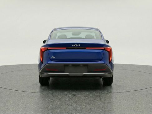 Used 2025 Kia K4 LXS image 6