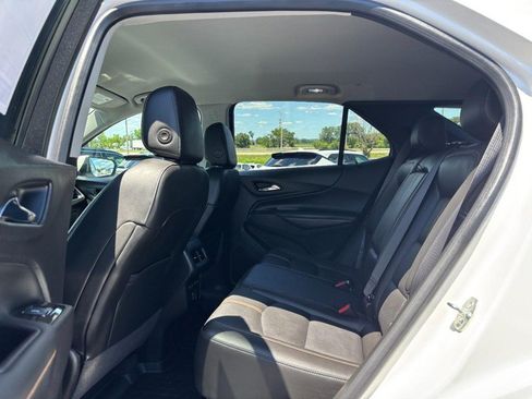 Certified 2022 Chevrolet Equinox Premier FWD image 10