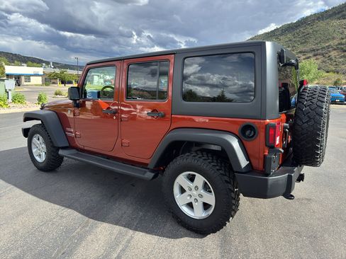 Used 2014 Jeep Wrangler Unlimited Sport w/ Quick Order Package 24S AWD/4WD image 5