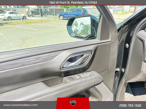 Used 2022 GMC Yukon XL SLT w/ SLT Luxury Package AWD/4WD image 27