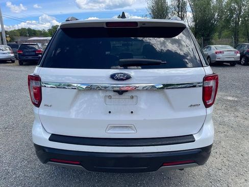 Used 2019 Ford Explorer XLT AWD/4WD image 6