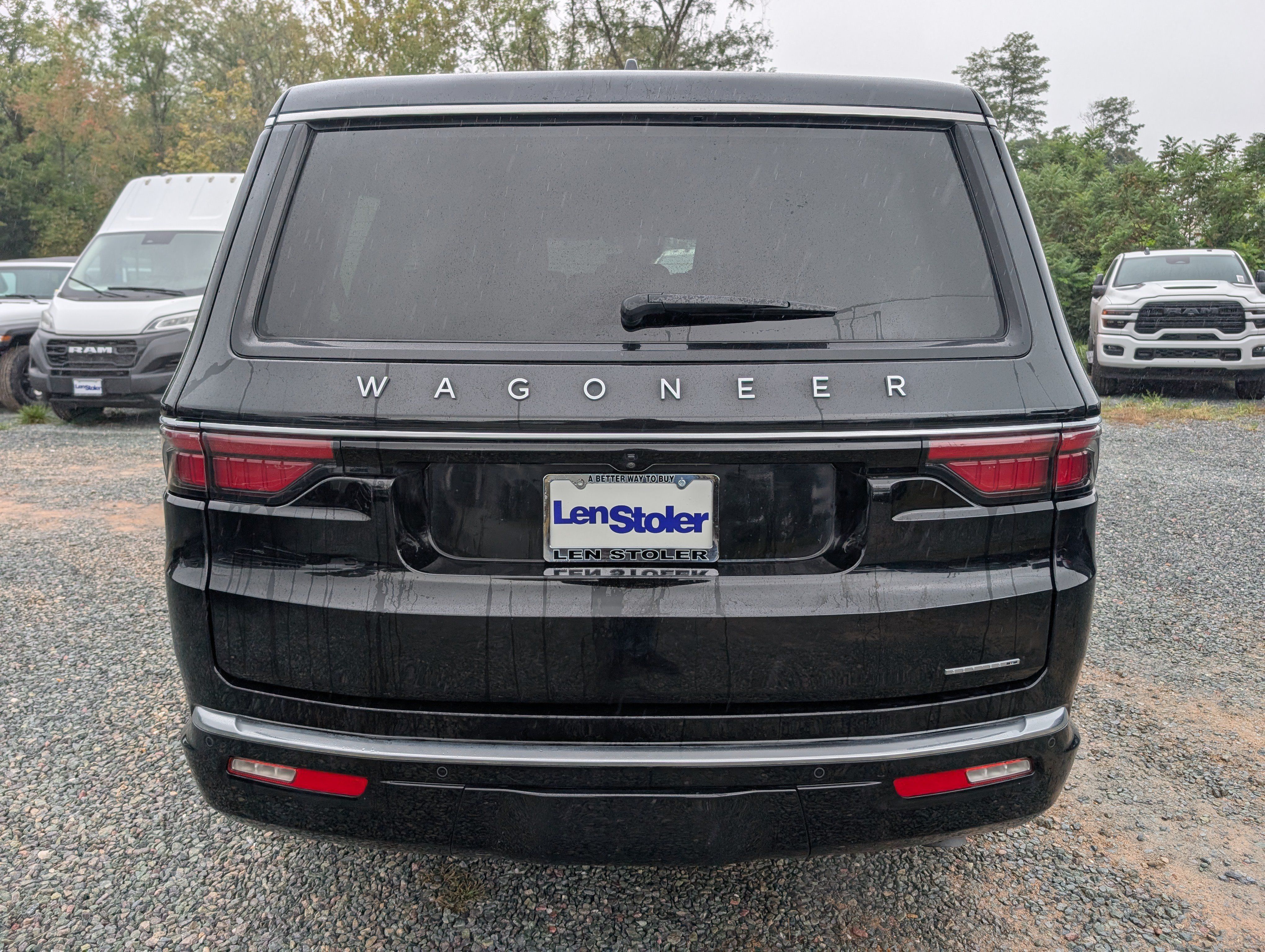 Used 2024 Jeep Wagoneer Series II w/ Flexible Seating Group AWD/4WD image 4