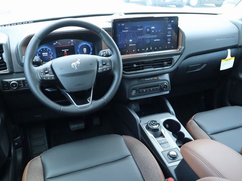 New 2025 Ford Bronco Sport Outer Banks w/ Outer Banks Tech Package+ image 2