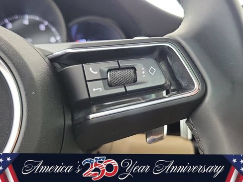 Used 2024 Porsche Macan AWD/4WD image 27