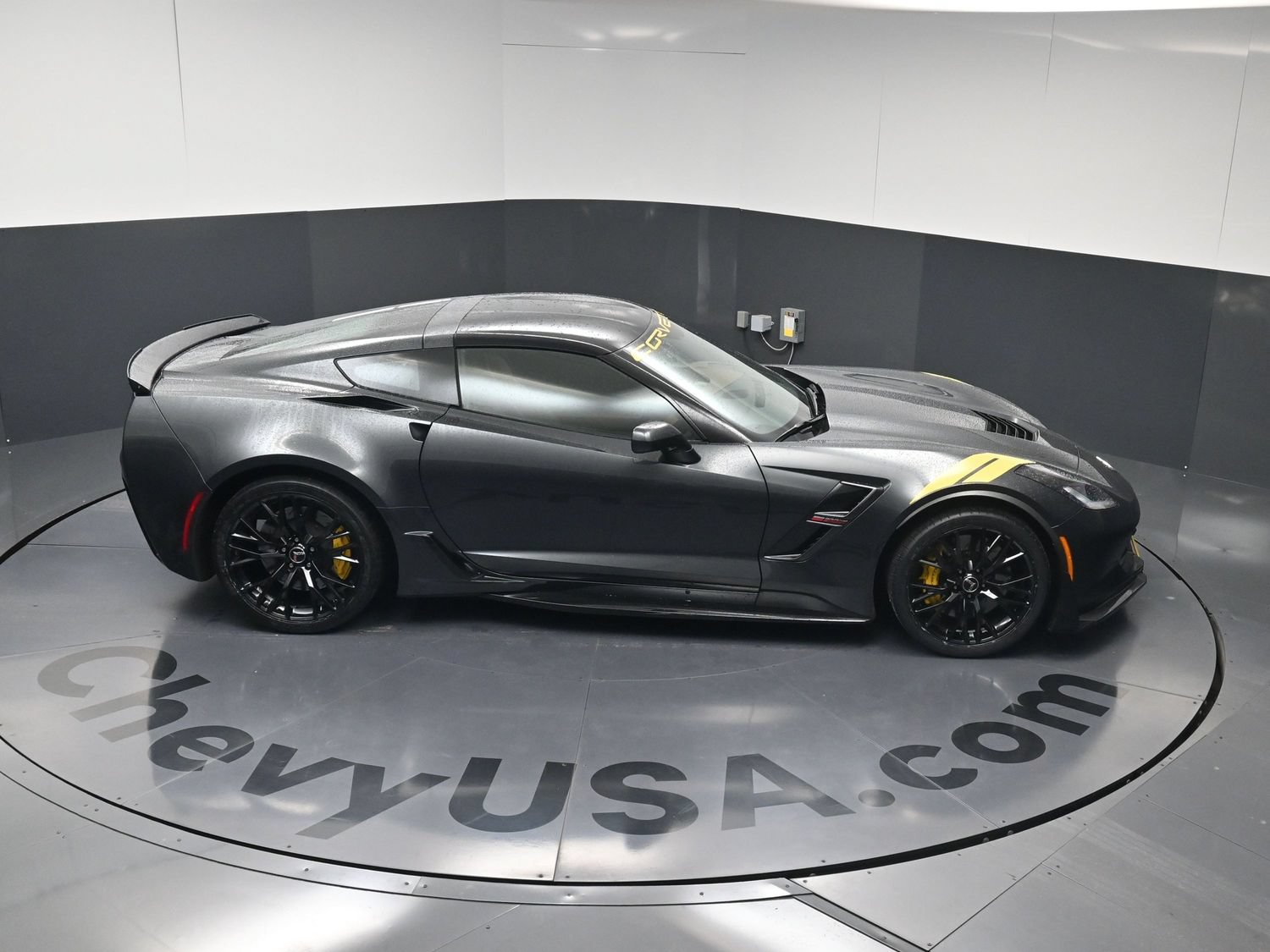 Used 2018 Chevrolet Corvette Grand Sport RWD image 33