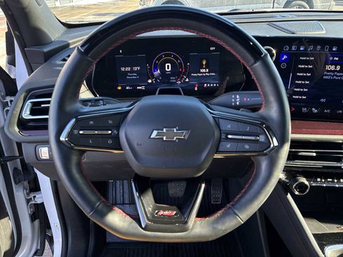 Certified 2024 Chevrolet Traverse RS image 10