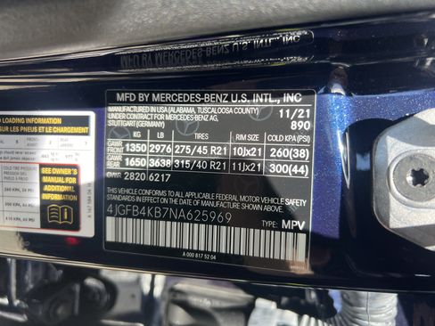 Used 2023 Mercedes-Benz GLC 300 4MATIC w/ Pinnacle Trim Package image 37