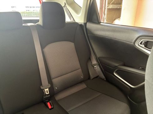 Used 2025 Kia Soul LX w/ LX Technology Package image 35