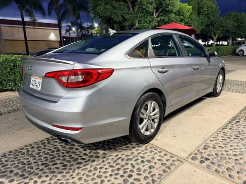 Used 2017 Hyundai Sonata SE image 5