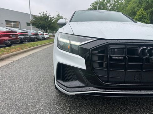 Used 2022 Audi Q8 Premium Plus AWD/4WD image 24