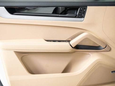 New 2026 Porsche Cayenne AWD/4WD image 6