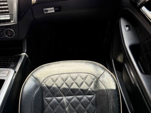 Used 2013 Mercedes-Benz GL 550 4MATIC image 15