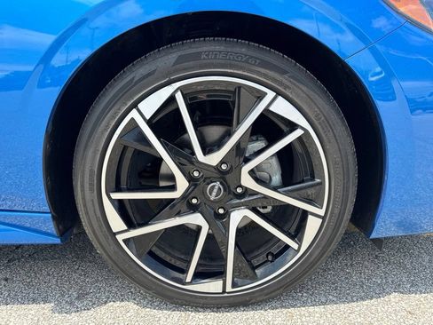 Used 2025 Nissan Sentra SR FWD image 47