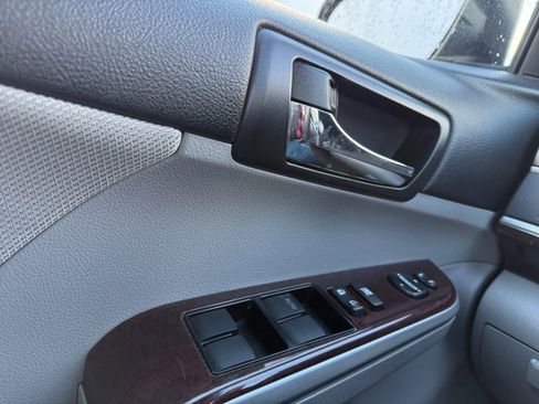Used 2012 Toyota Camry XLE image 20
