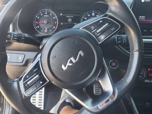 Used 2022 Kia Forte GT-Line image 14