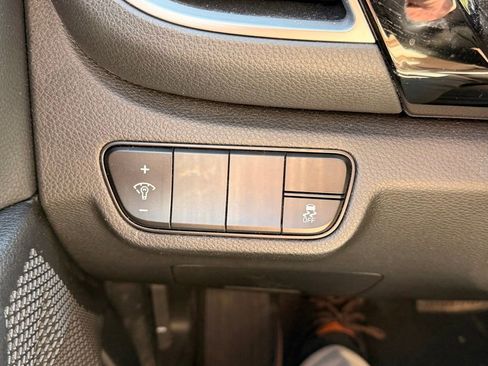 Used 2024 Kia Seltos X-Line AWD/4WD image 26