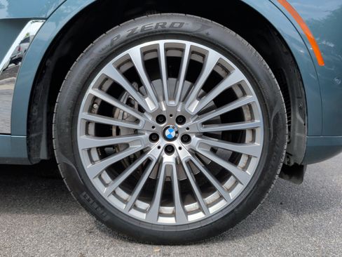 Used 2024 BMW X7 xDrive40i image 13