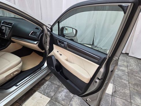 Used 2019 Subaru Legacy 2.5i Limited AWD/4WD image 10