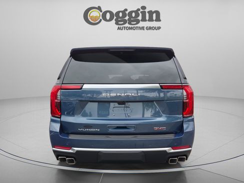 New 2026 GMC Yukon XL Denali w/ Denali Reserve Package AWD/4WD image 4