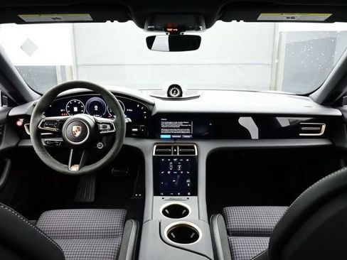 Certified 2025 Porsche Taycan 4S AWD/4WD image 19