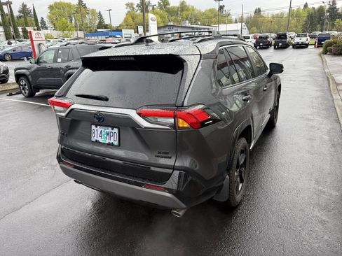 Used 2021 Toyota RAV4 XSE image 5