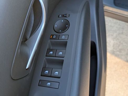 New 2026 Hyundai Tucson SE image 10