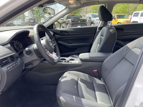 New 2026 Nissan Altima 2.5 SV w/ SV Premium Package FWD image 12