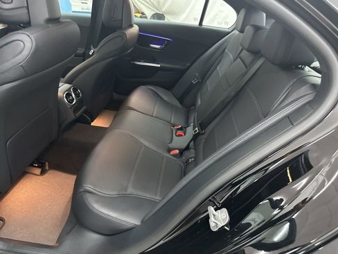 Used 2025 Mercedes-Benz C 300 Sedan image 22