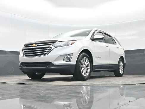 Used 2018 Chevrolet Equinox LT FWD image 25