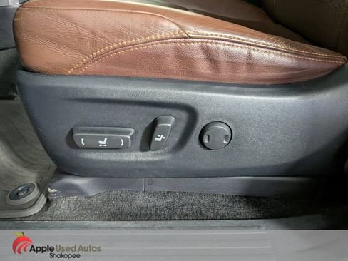 Used 2016 Toyota 4Runner Limited AWD/4WD image 13
