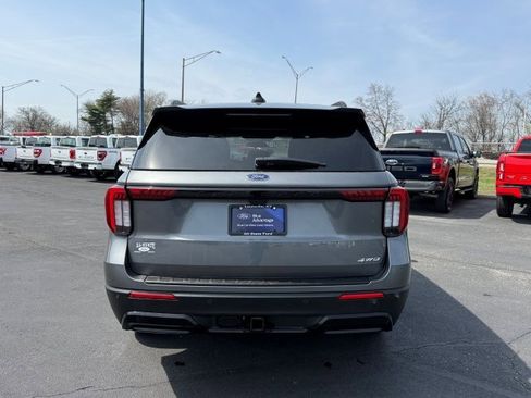 Certified 2025 Ford Explorer ST-Line w/ ST-Line Street Pack AWD/4WD image 7