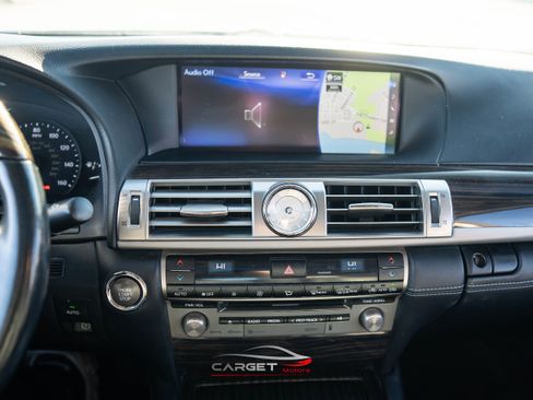 Used 2017 Lexus LS 460 AWD w/ Comfort Package image 28