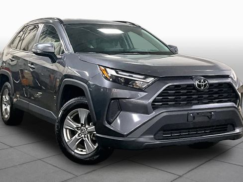 Used 2025 Toyota RAV4 XLE image 3