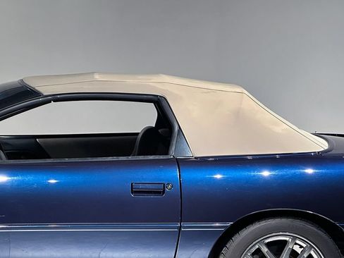 Used 2002 Chevrolet Camaro Z28 w/ SS Performance/Appearance Pkg RWD image 94