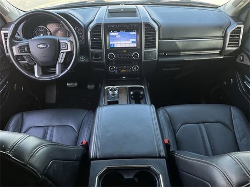 Used 2019 Ford Expedition Platinum image 11