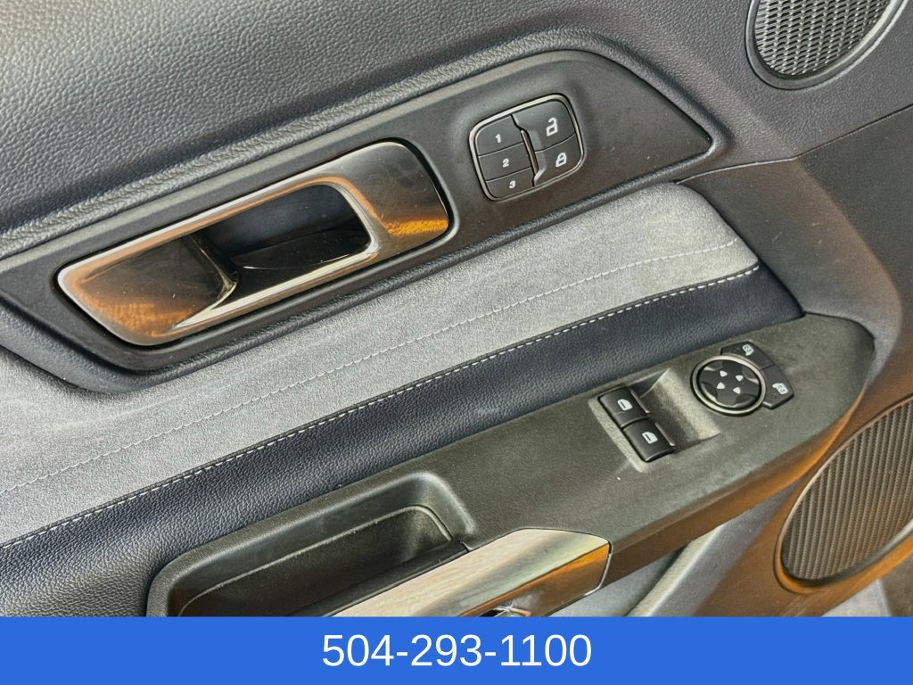 Used 2019 Ford Mustang Shelby GT350 w/ Technology Package RWD image 19