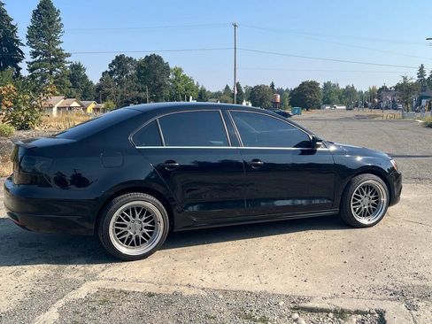 Used 2013 Volkswagen Jetta SE FWD image 34