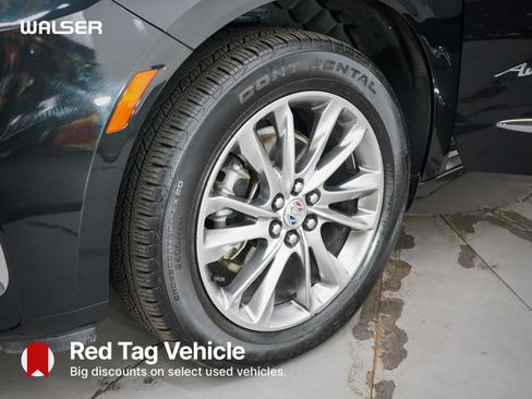 Used 2024 Buick Enclave Avenir w/ Avenir Technology Package image 29