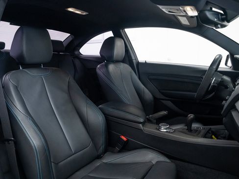 Used 2017 BMW M2 image 21