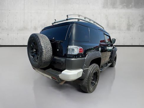 Used 2013 Toyota FJ Cruiser 4WD image 7