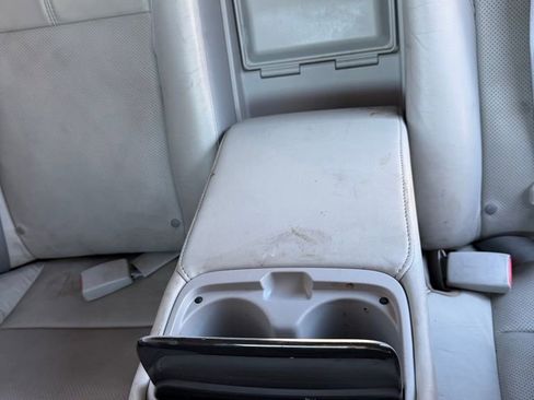 Used 2015 Toyota Avalon Limited image 19