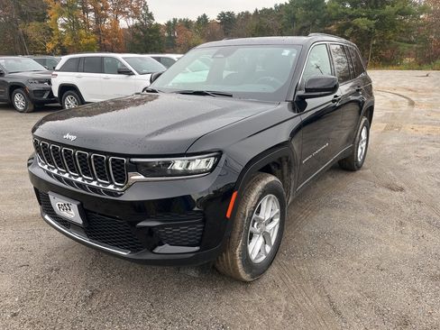 New 2025 Jeep Grand Cherokee Laredo X image 3