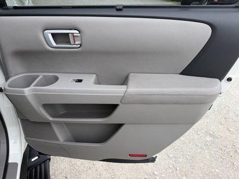 Used 2015 Honda Pilot Touring image 19