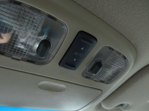 Used 2008 Ford Fusion SE FWD image 24
