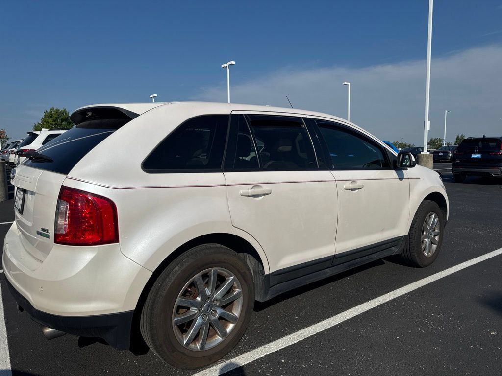 Used 2013 Ford Edge SEL FWD image 3